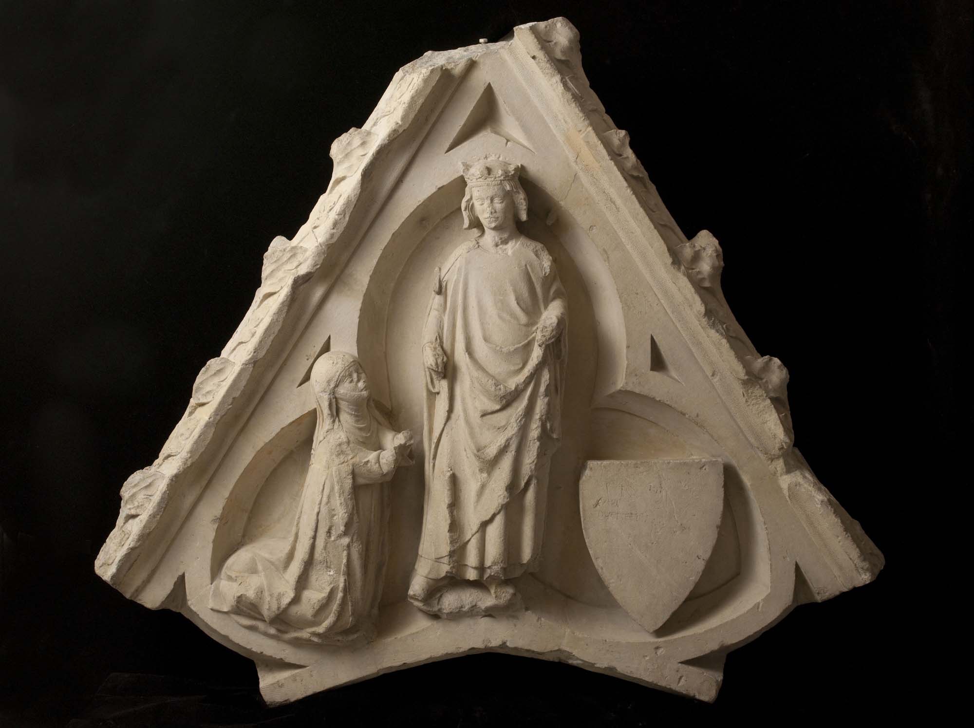 Relief of Blanche of France and Louis IX from the sacristy of the Cordeliers (Paris, Musée Carnavalet. AP 136)